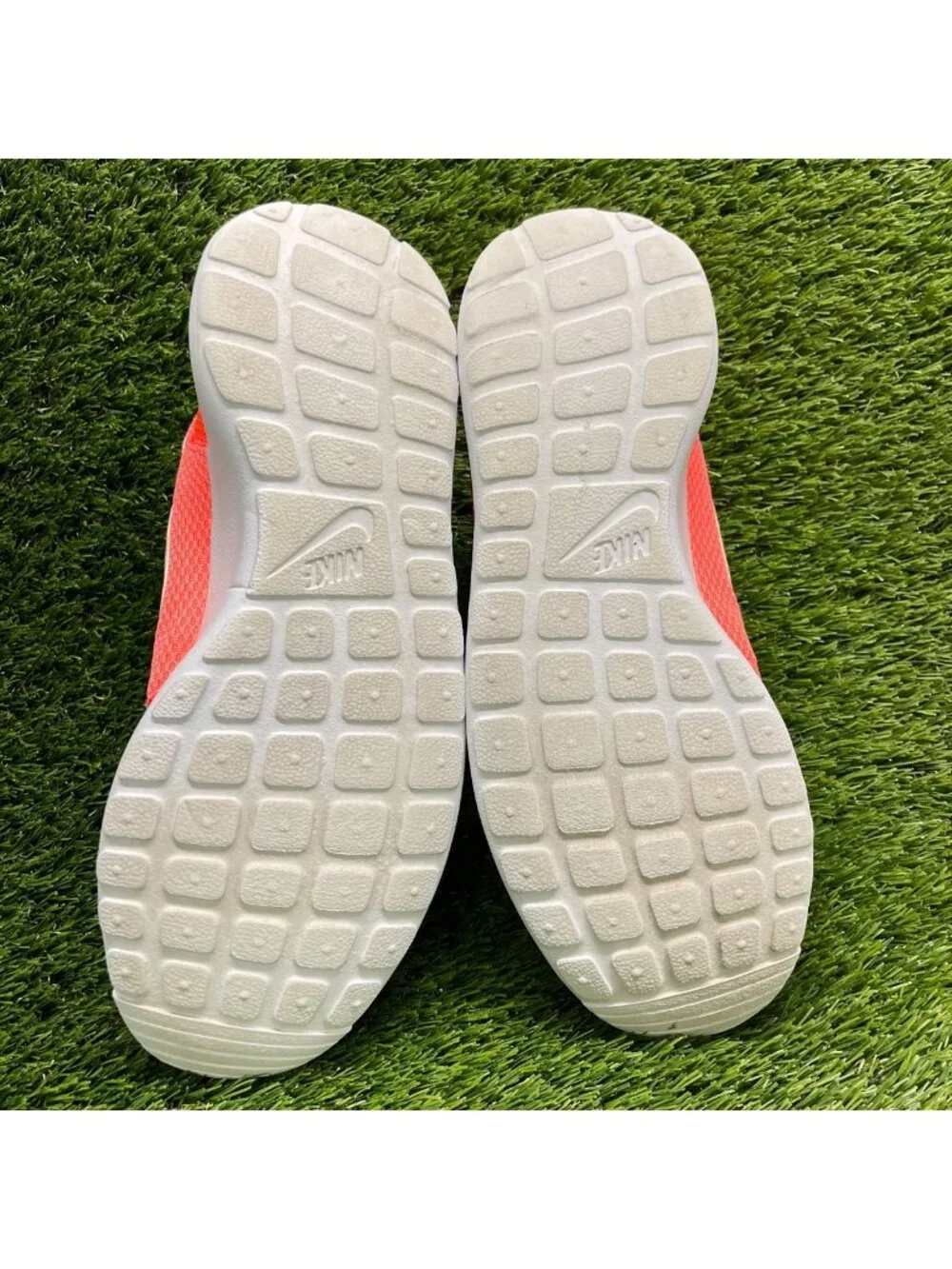 Nike Roshe One Womens Size 11 Orange Athletic Running Walking Shoes Sneakers